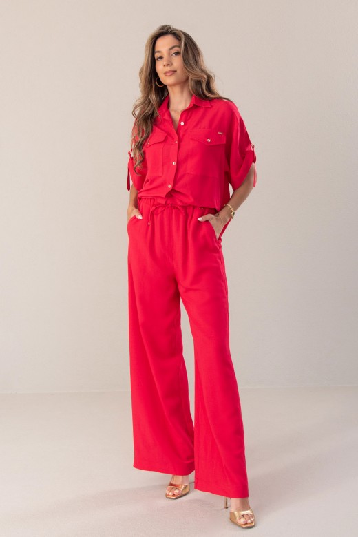 Cala fluda wide leg com cintura subida