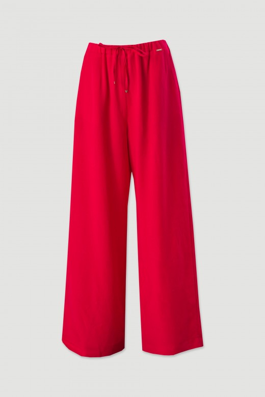 Cala fluda wide leg com cintura subida