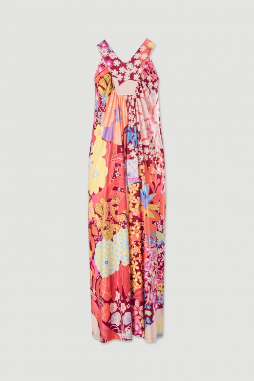Vestido comprido em malha fria com estampado