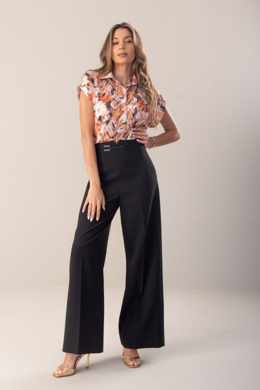 Cala wide leg de cintura subida com detalhe frontal