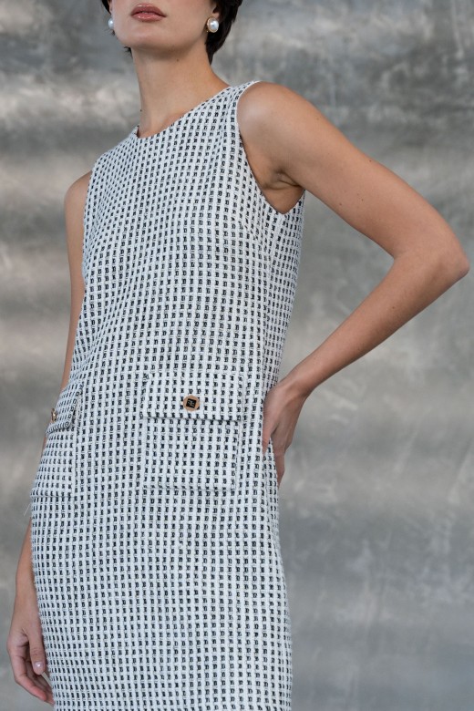 Vestido cintado texturizado