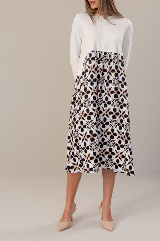 Vestido midi com pormenor de pregas