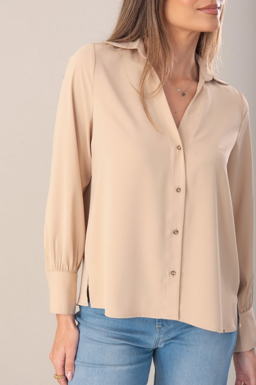 Blusa con detalle de hebilla en la manga