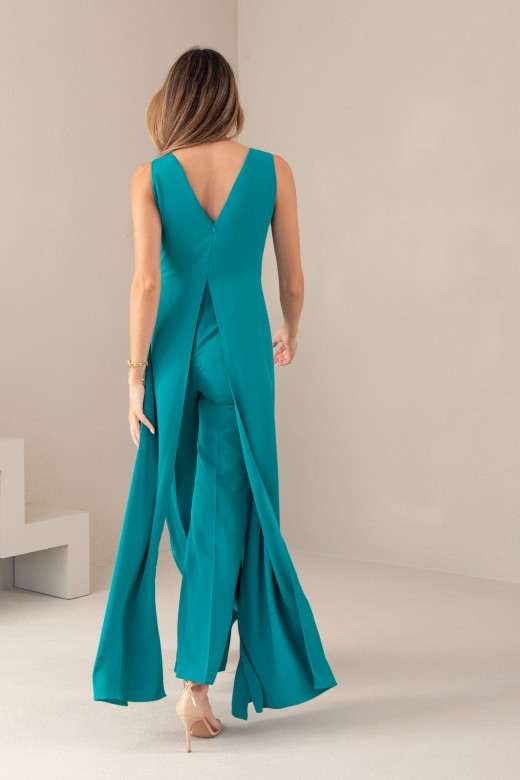 Flowy jumpsuit with tulle details