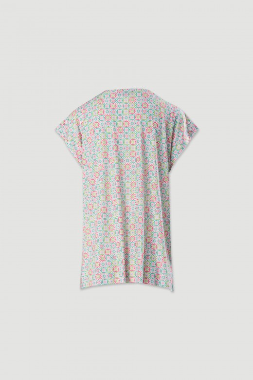 Printed cold-knit tunic with v-neckline