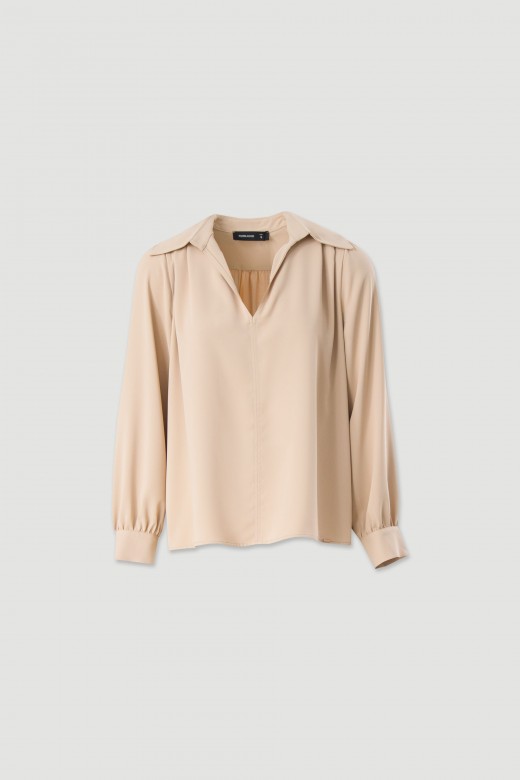 Fluid tunic with puff sleeves