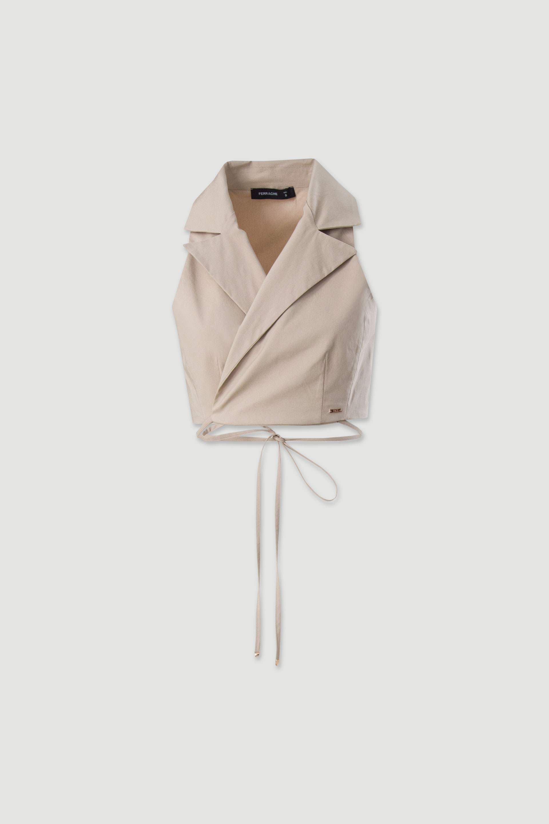 Chaleco corto con cierre cruzado de cordón