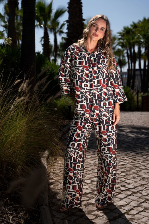 Pantaln fluido estampado con corte wide leg