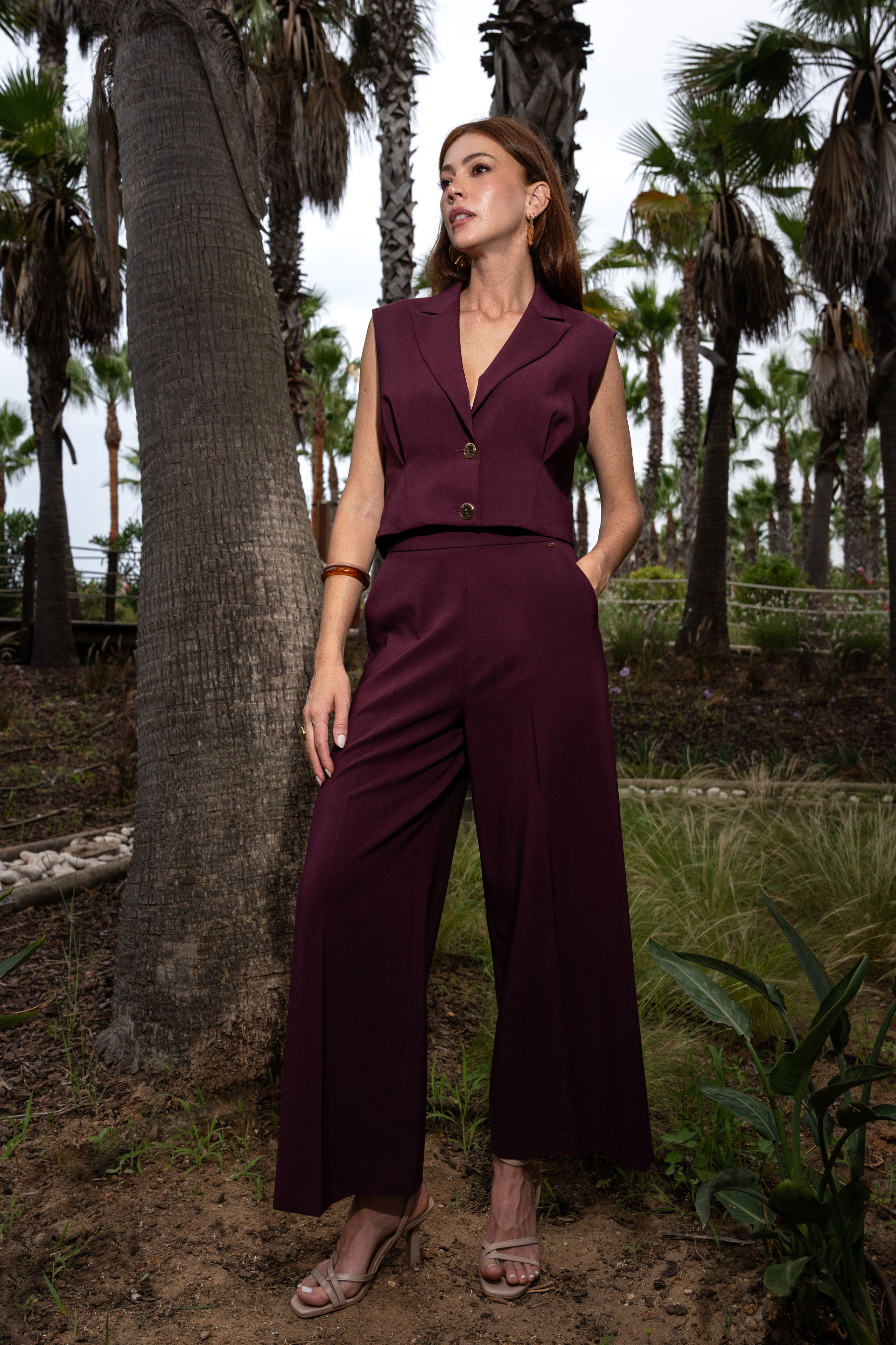 Calça curta wide leg de cintura subida