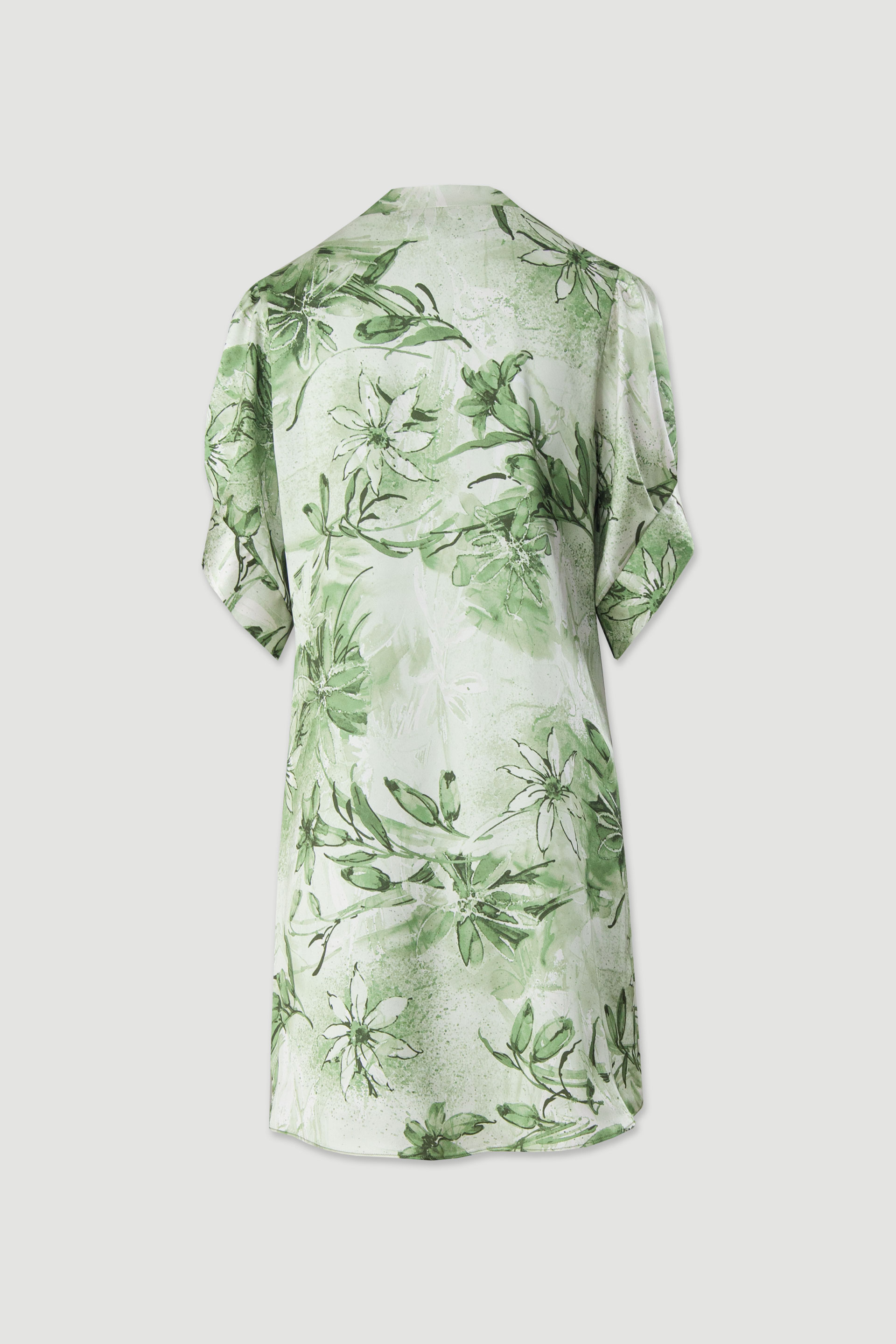 Robe fleurie satinée avec décolleté en v