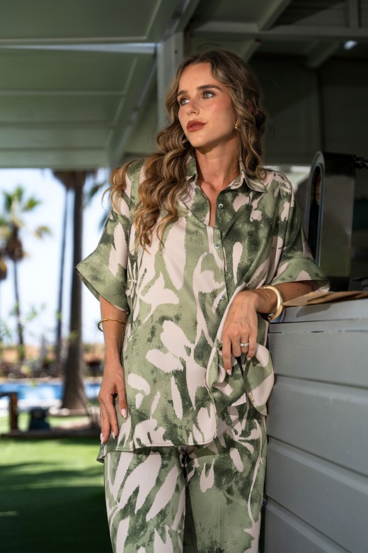 Blusa comprida assimtrica estampada
