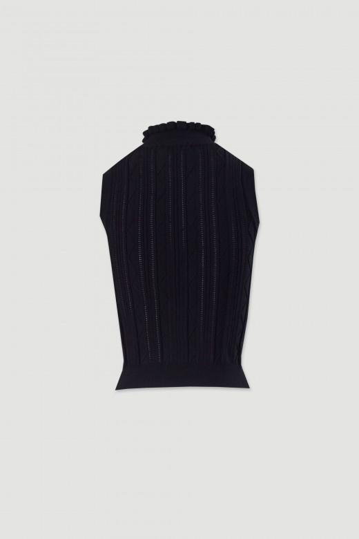 Sleeveless textured knit top with ruffled collar