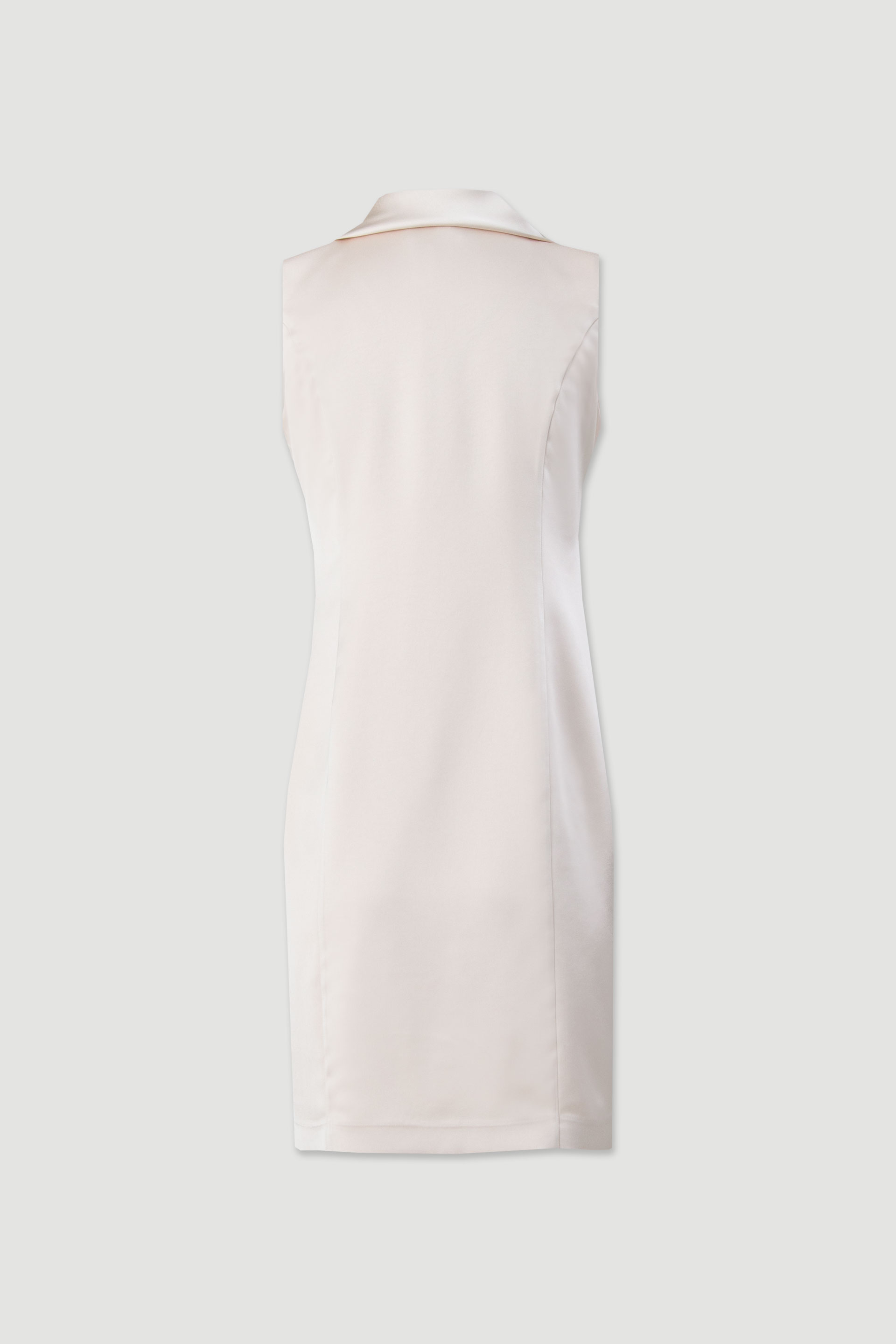 Vestido acetinado curto com gola caída