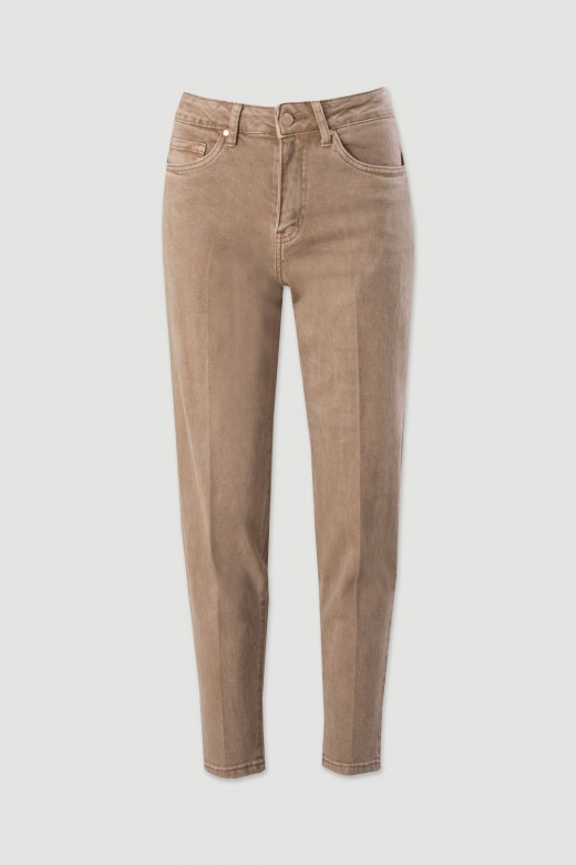 Mom fit jeans com mistura de algodo