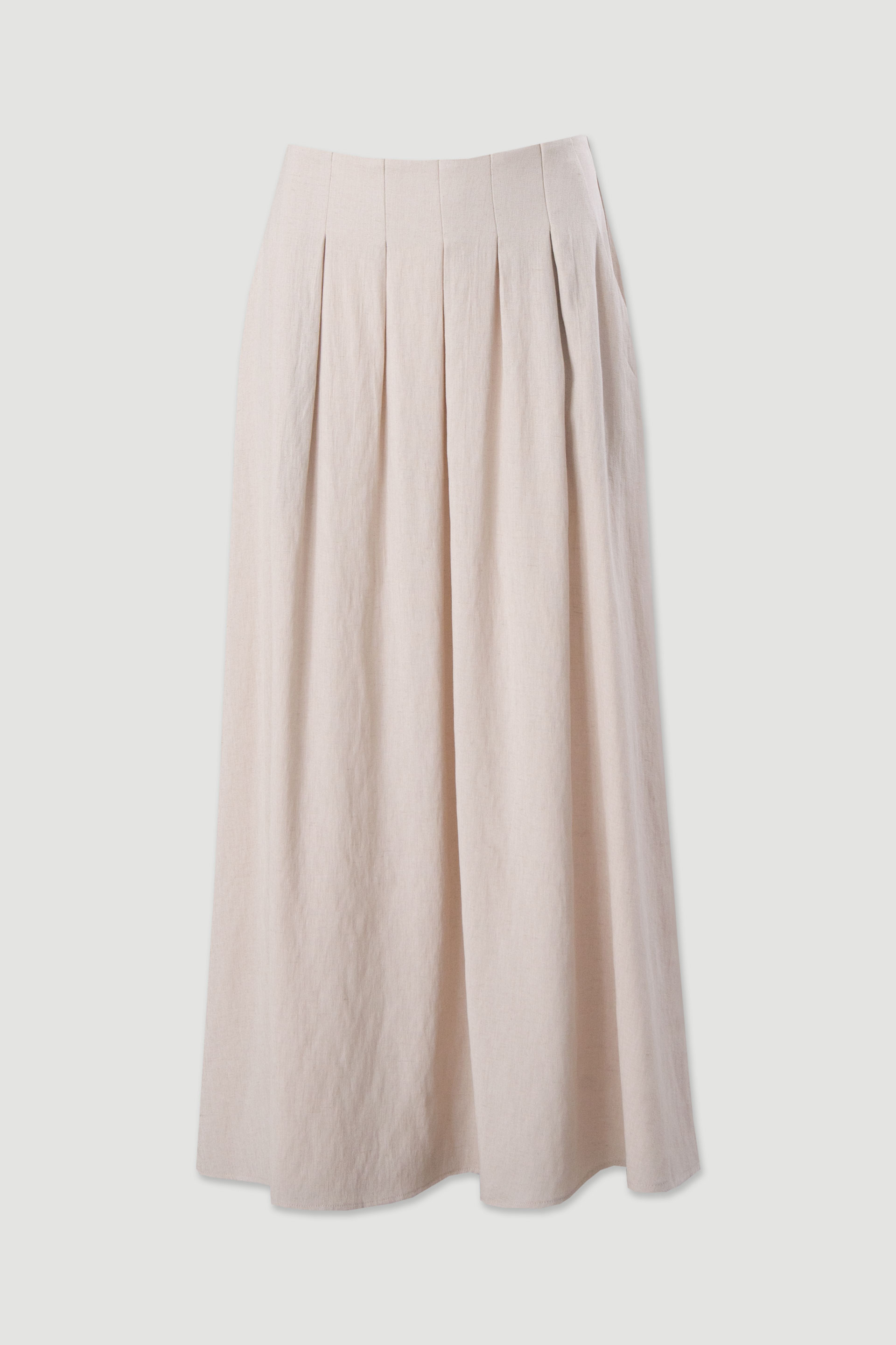 Long pleated skirt