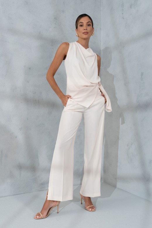 Pantaln clsico wide leg con abertura