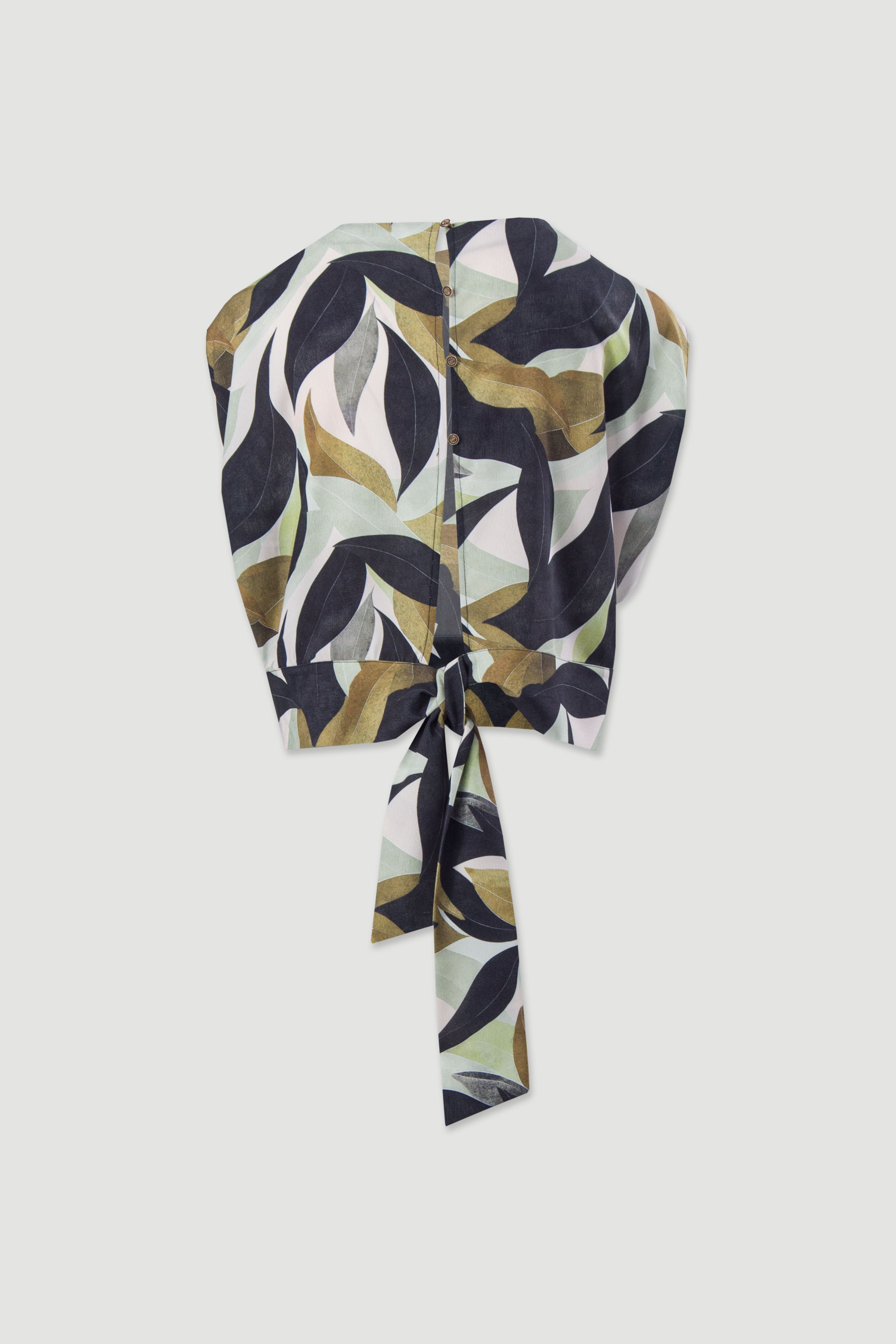 Blusa estampada com detalhe de pregas no ombro