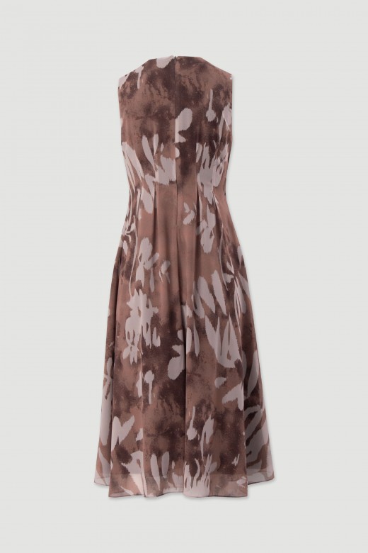 Vestido midi fluido estampado con detalle de pliegues