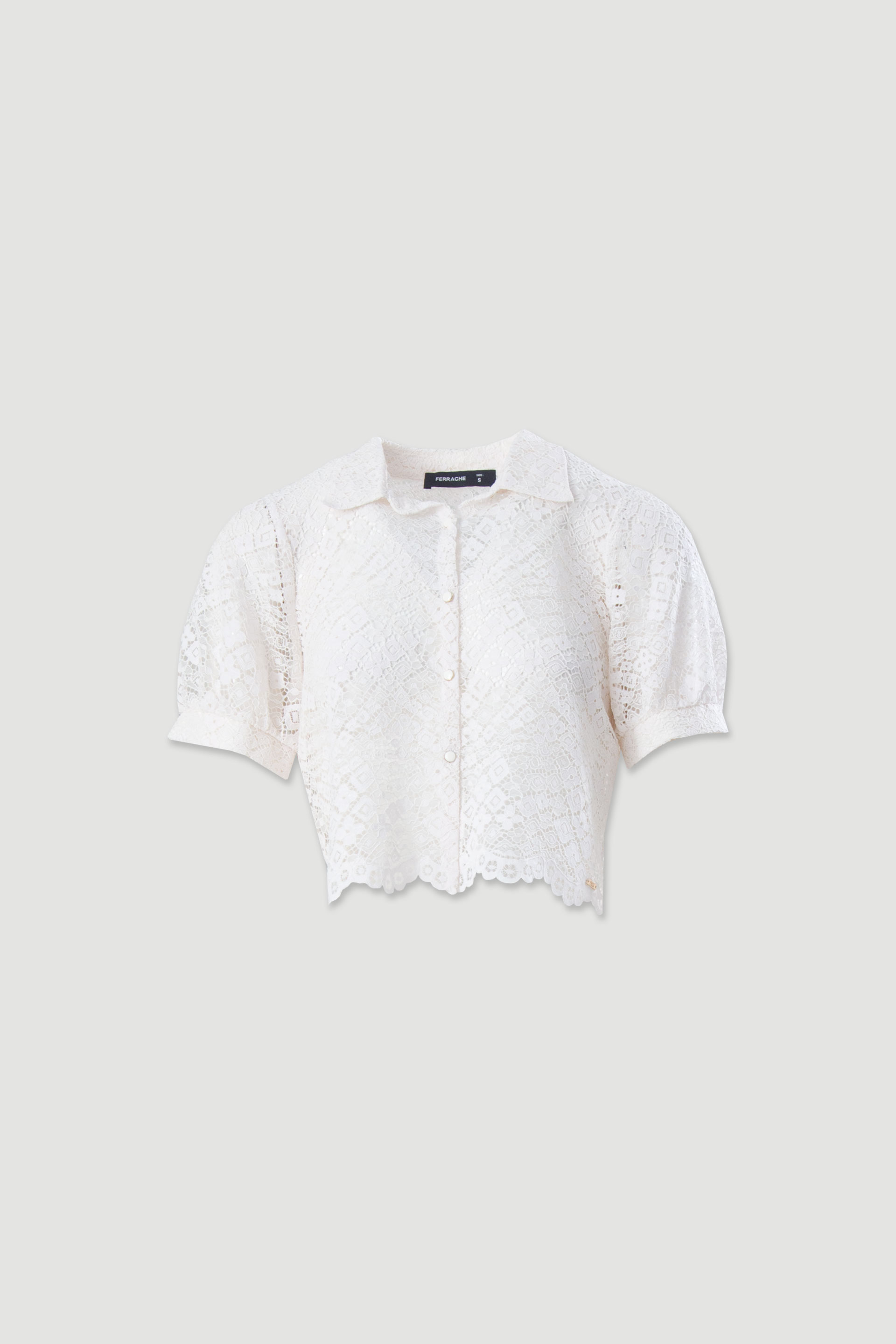 Lace blouse with short sleeves