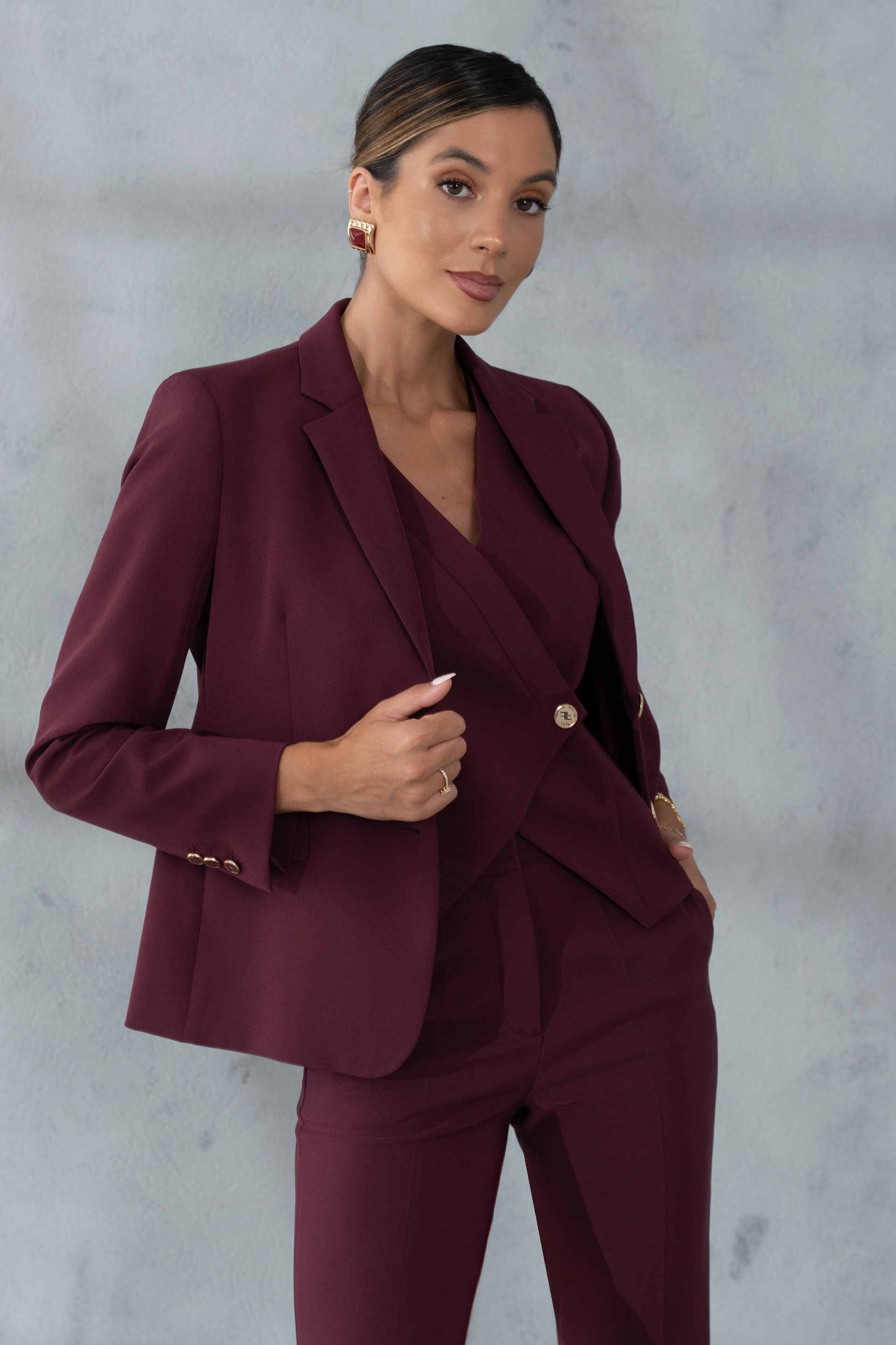 Blazer classique de tailleur avec boutons métalliques
