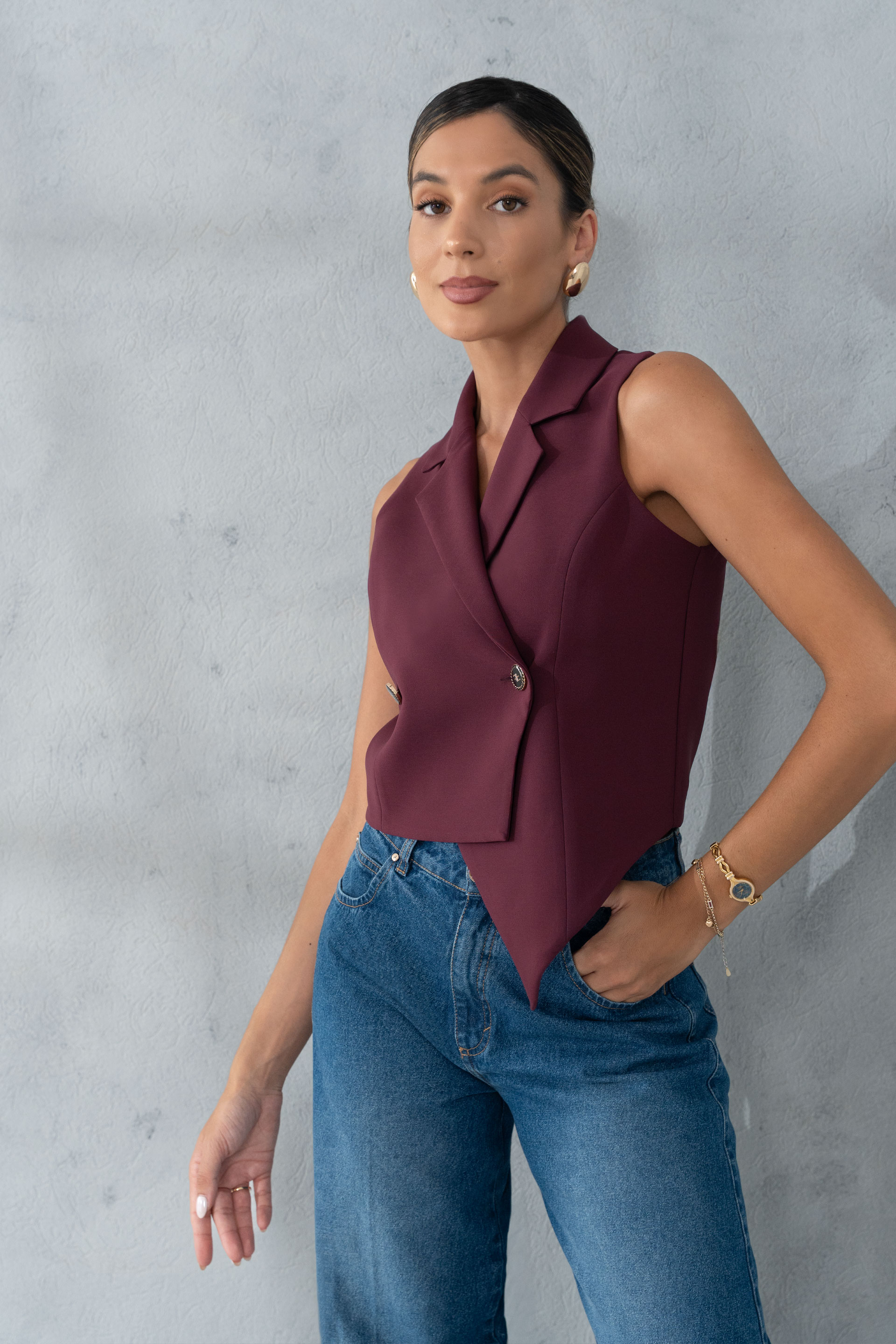 Chaleco asimétrico cruzado