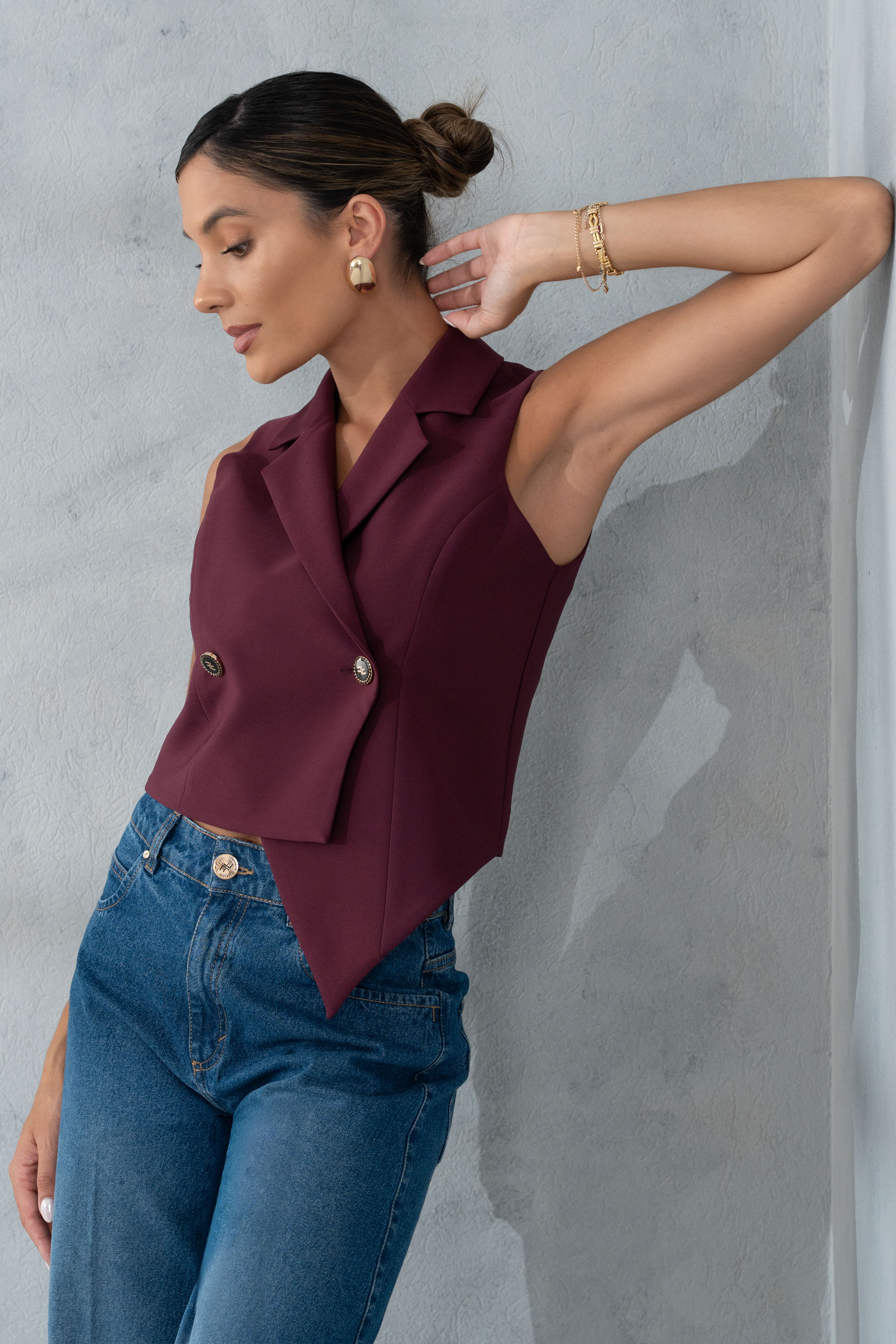 Chaleco asimétrico cruzado