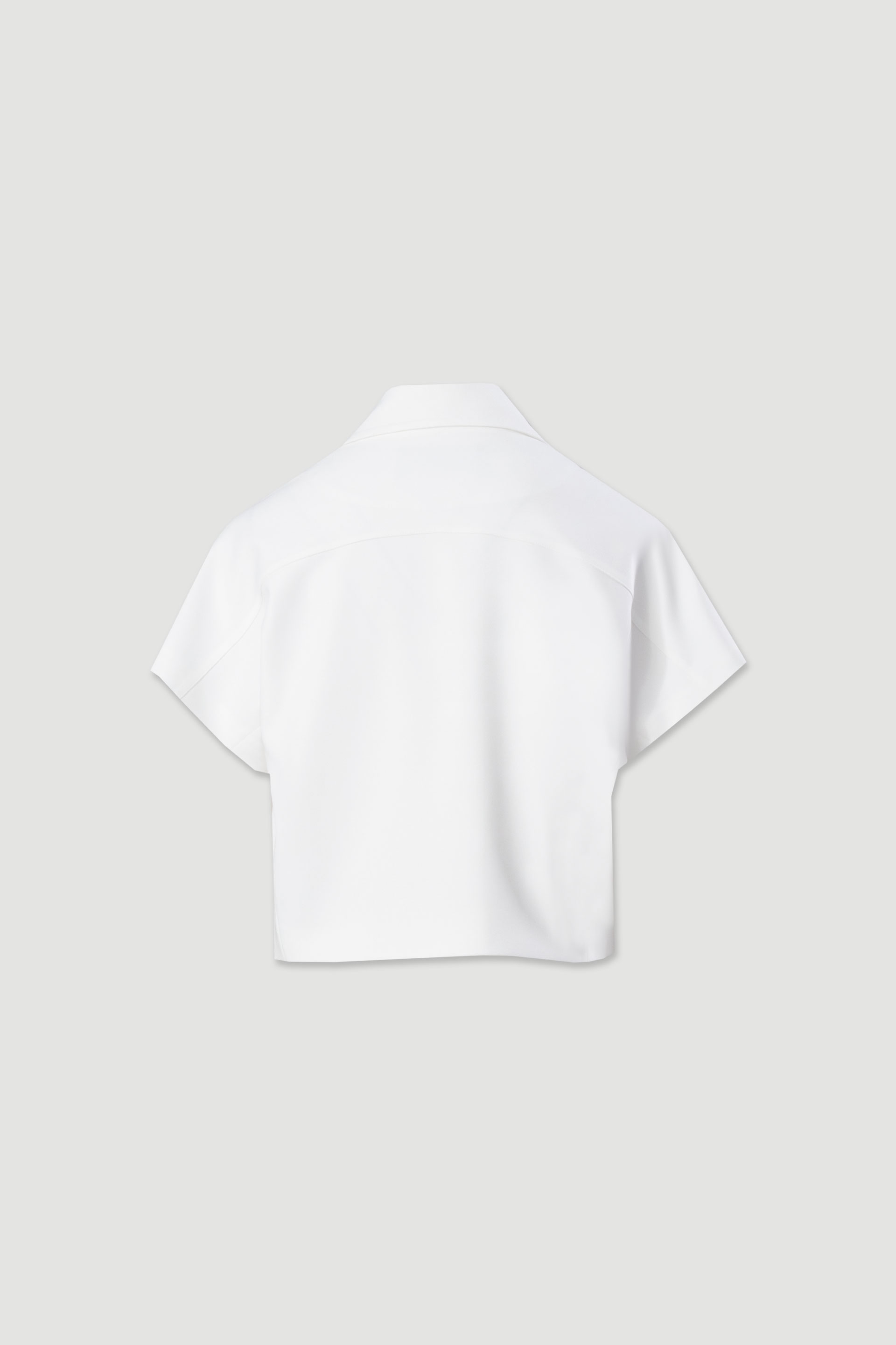 Casaco estruturado com manga curta