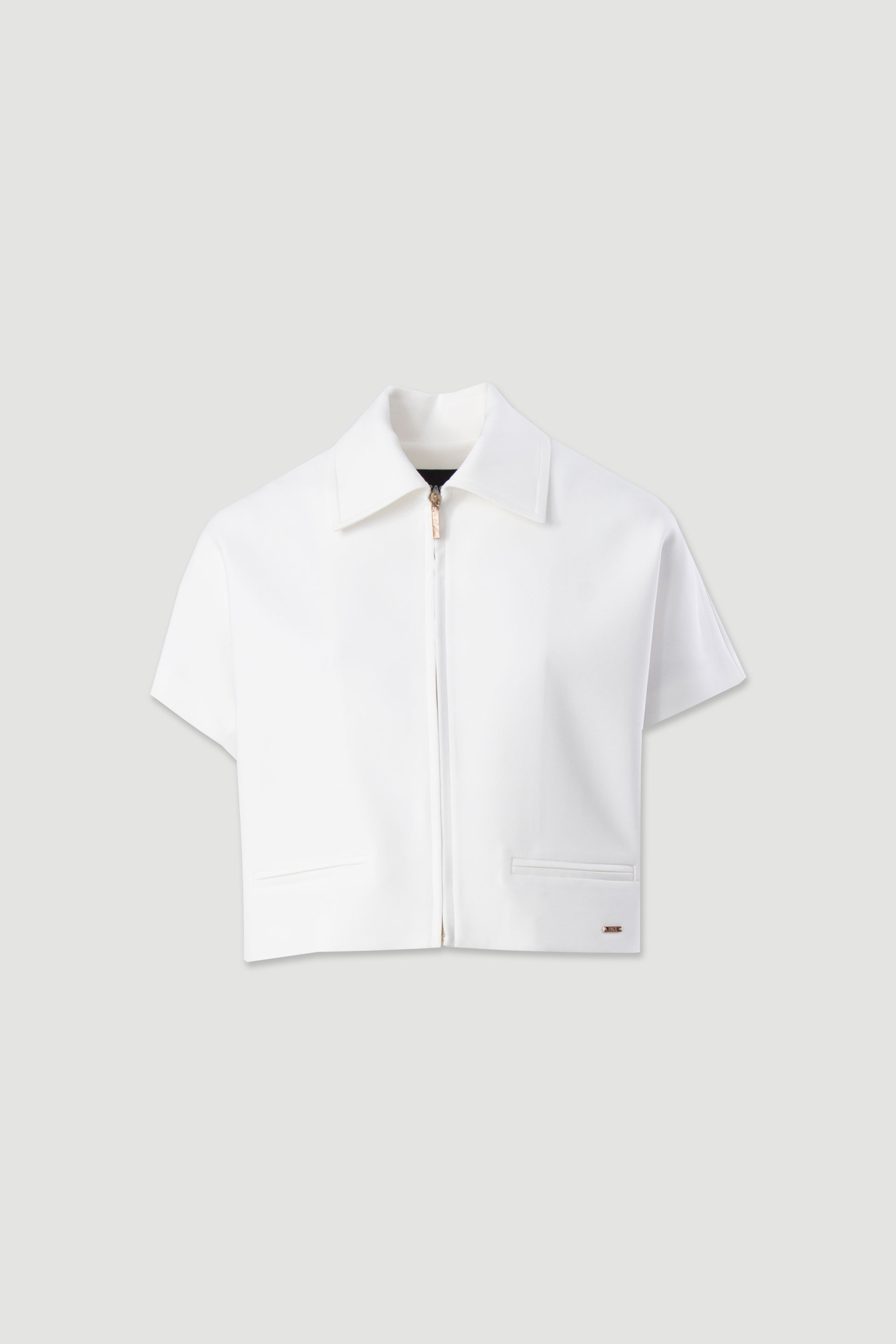 Casaco estruturado com manga curta