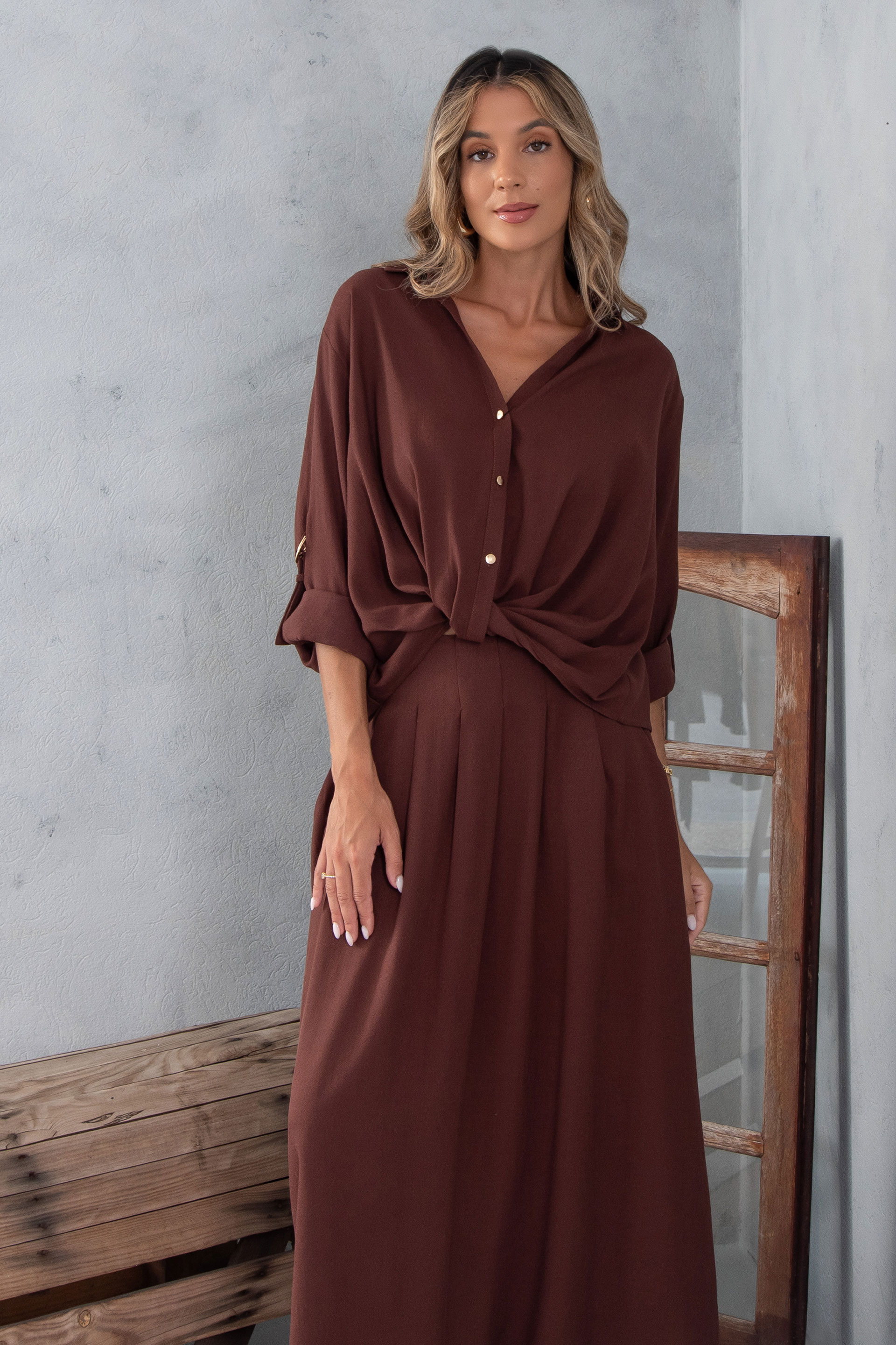 Blouse with front knot and 3/4 sleeves