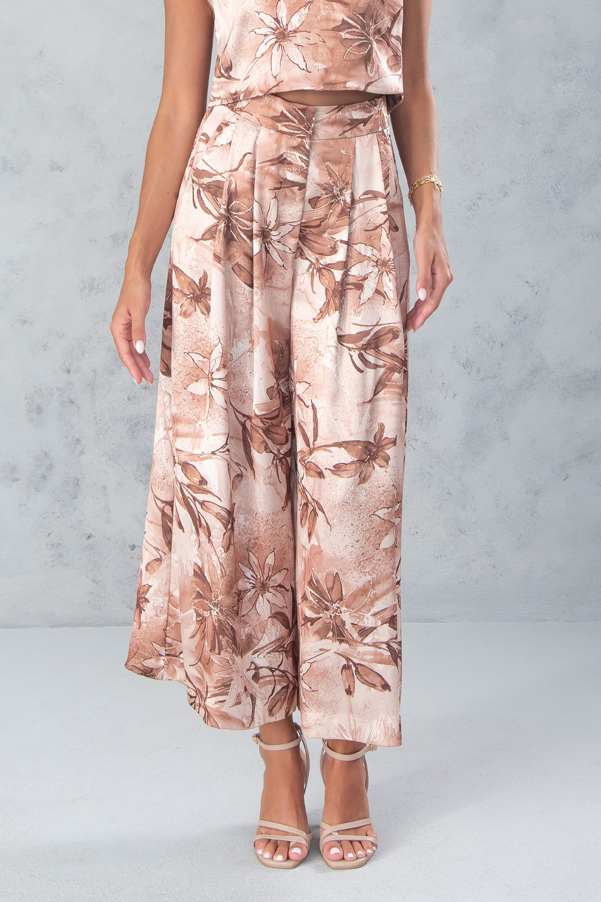 Pantalones cortos estampados con pliegues