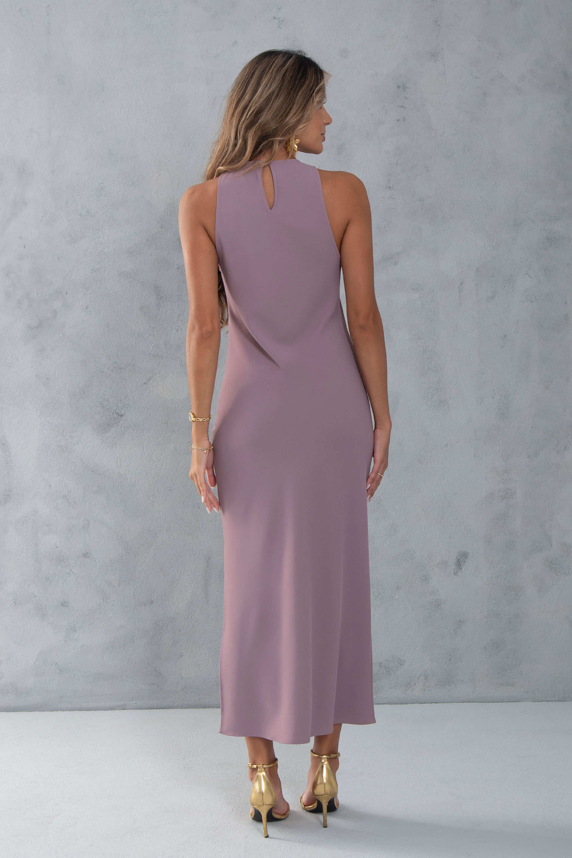 Long fluid dress with shoulder detail