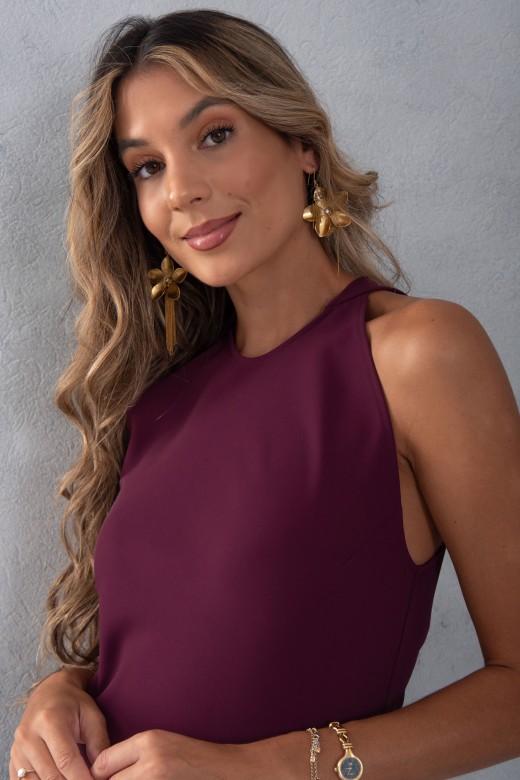 Vestido comprido fluido com detalhe no ombro
