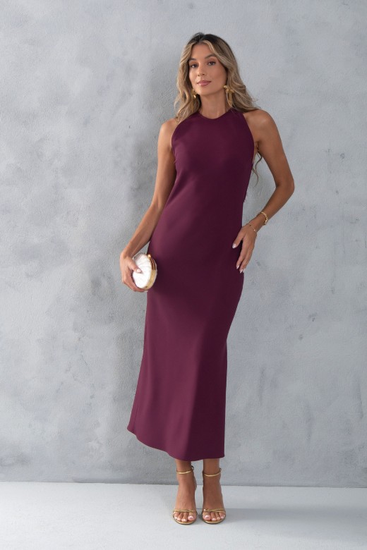 Vestido comprido fluido com detalhe no ombro