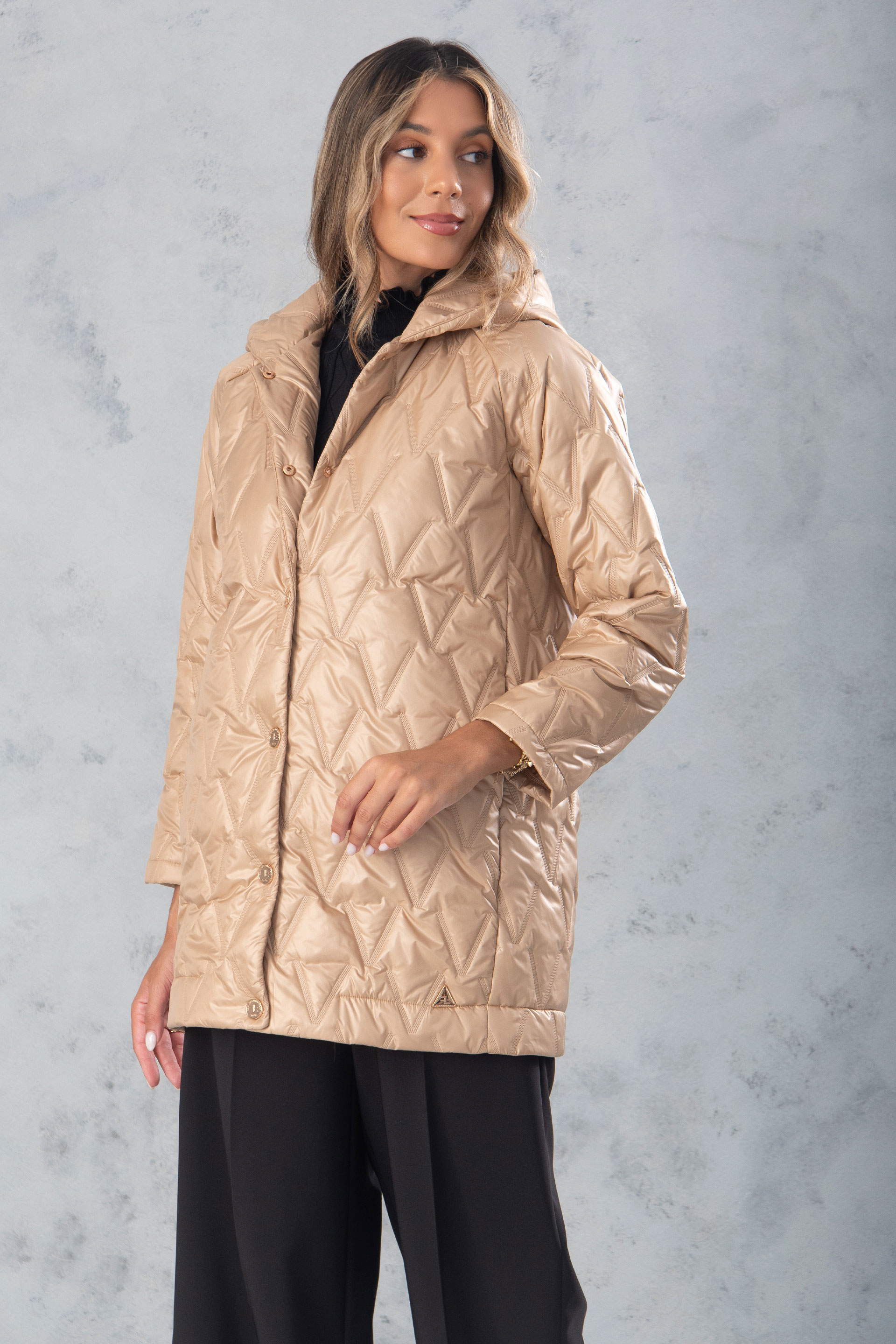 Parka comprida acolchoada com capuz