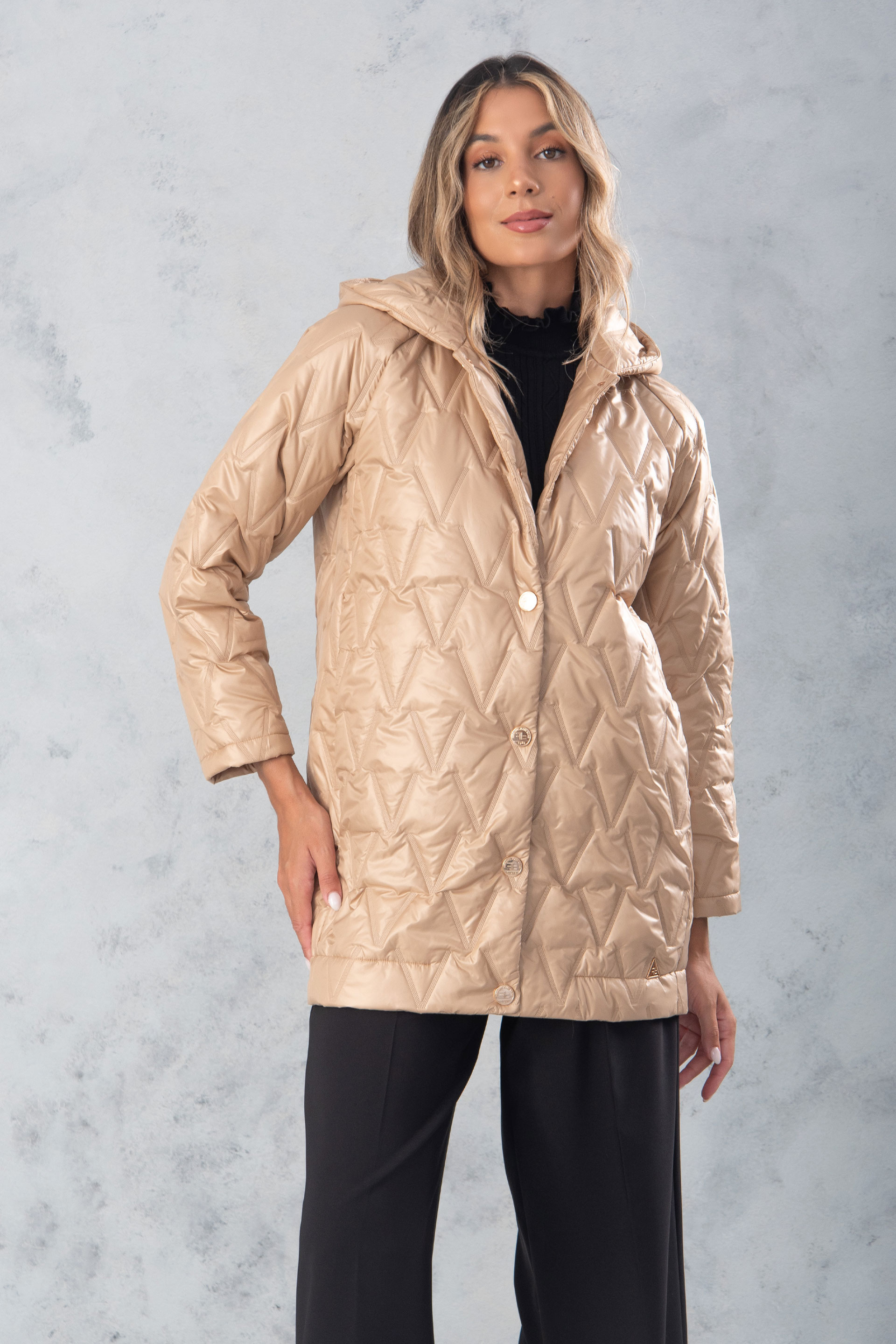 Parka comprida acolchoada com capuz