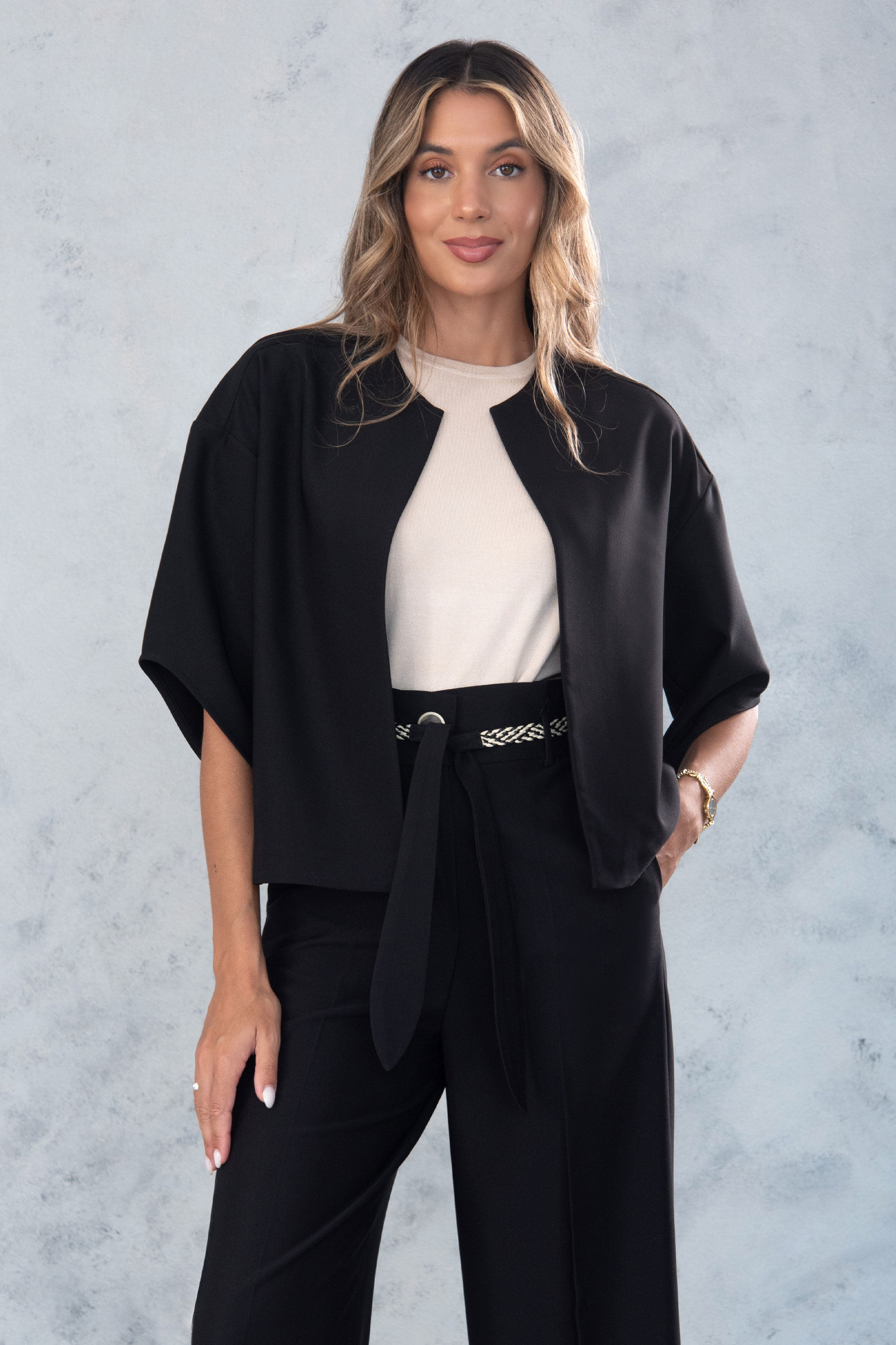 Open fluid-cut jacket