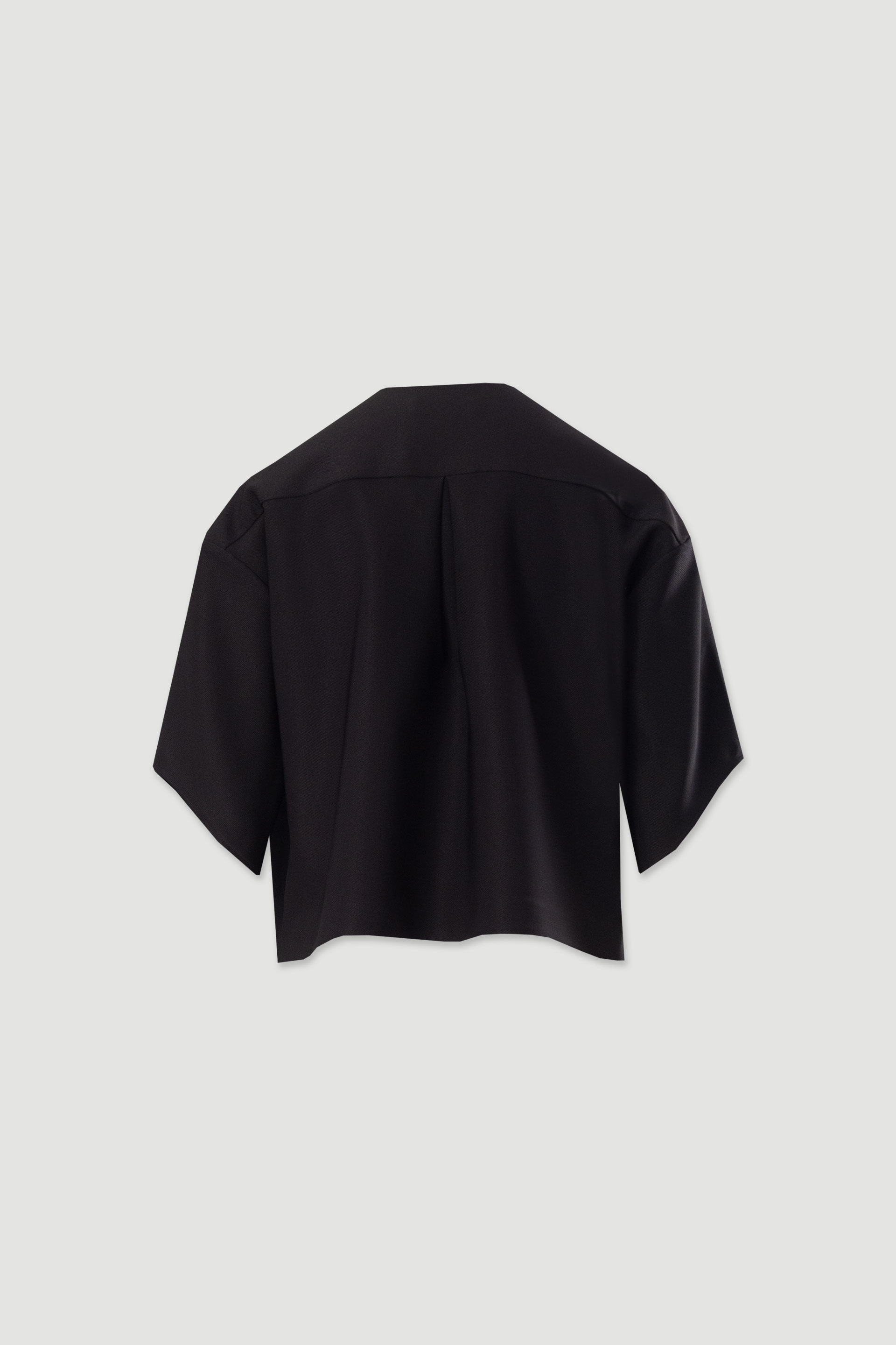 Open fluid-cut jacket