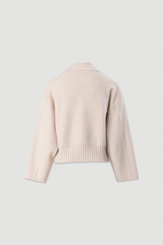 Cardigan en maille avec boutons mtalliques sigls personnaliss