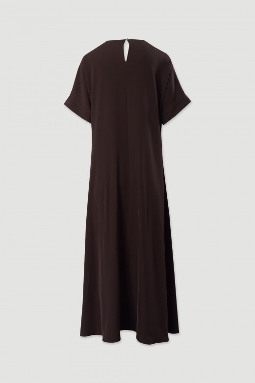 Vestido fluido comprido com bolsos