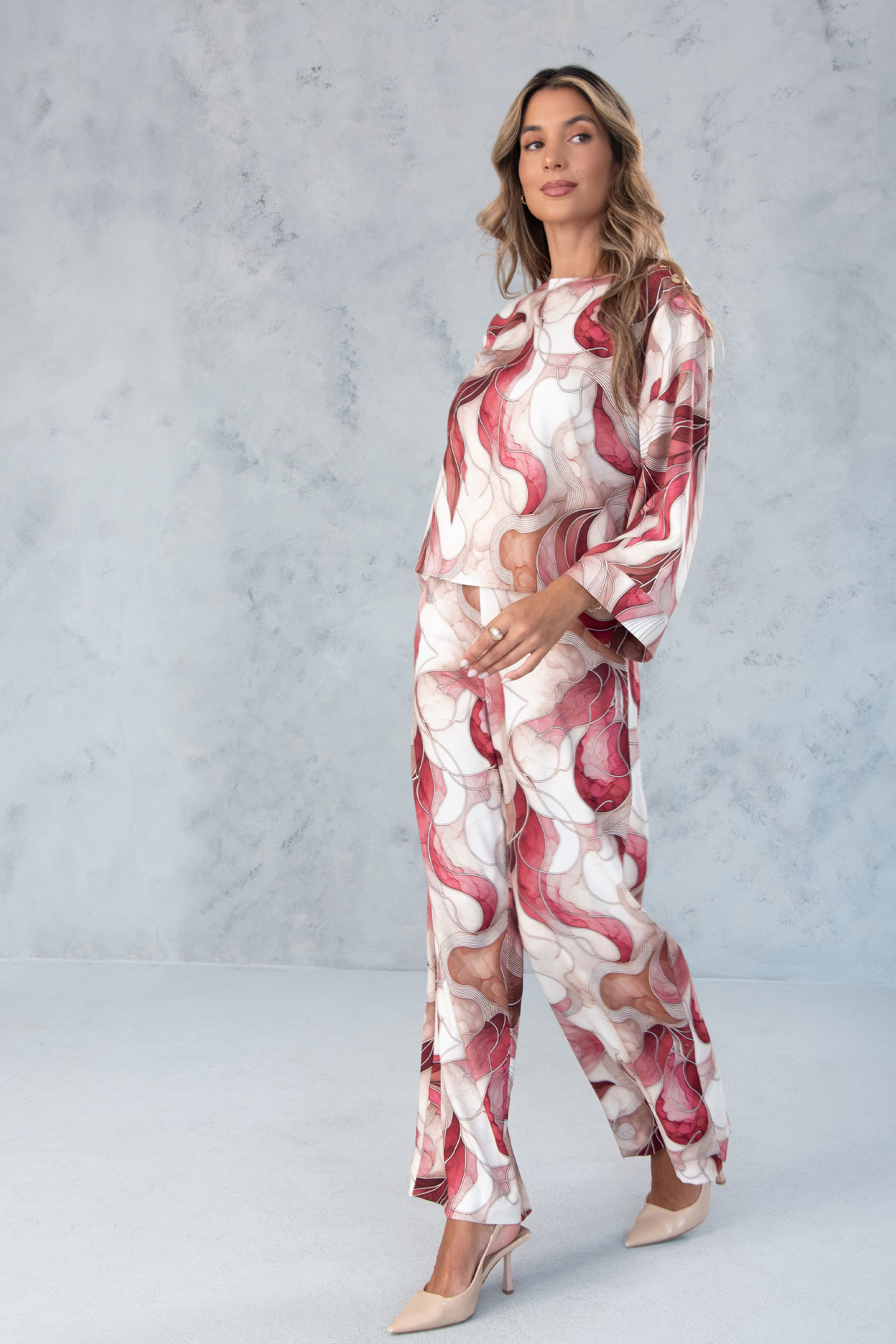 Calça wide leg fluida estampada