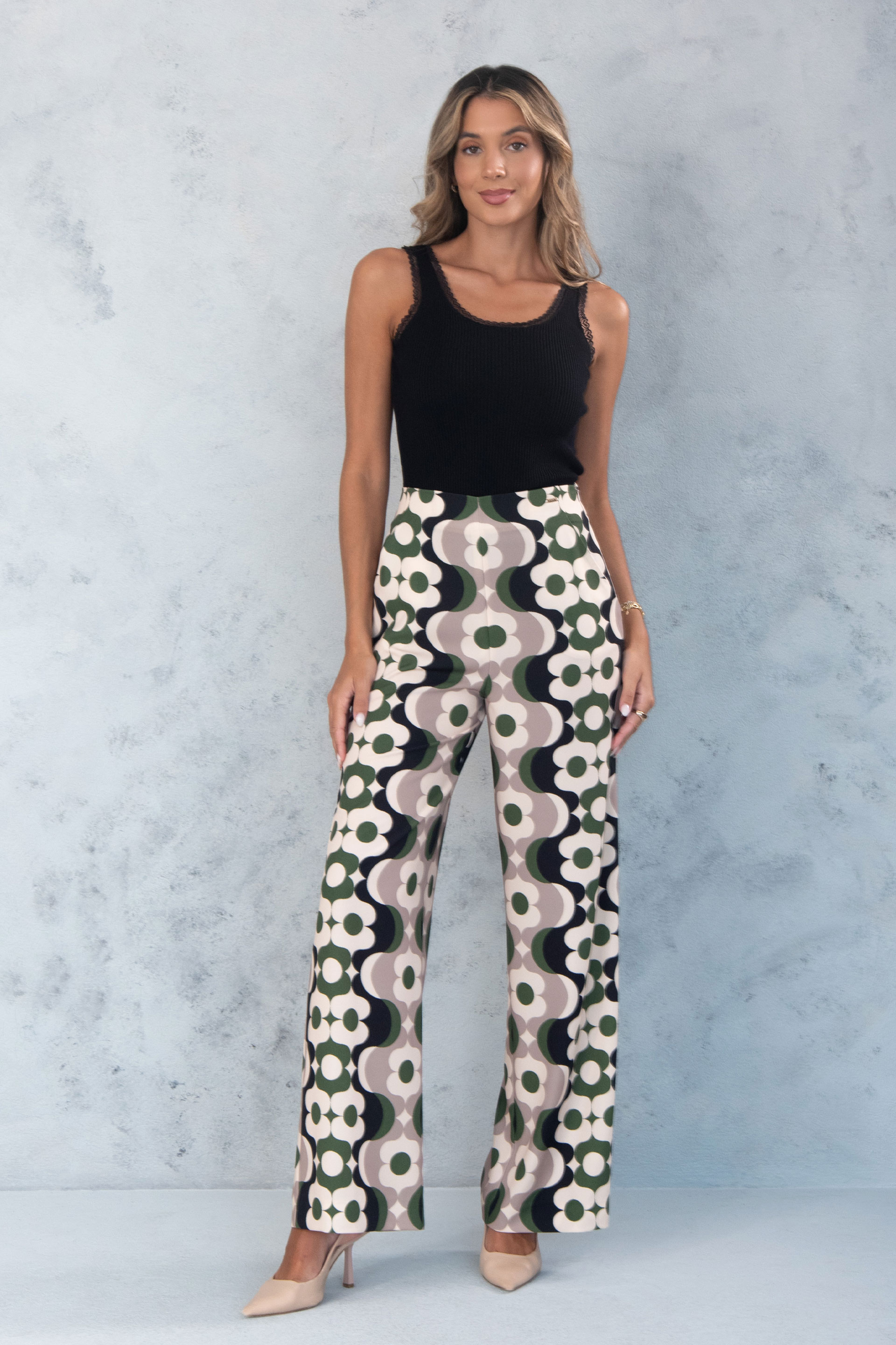 Calça wide leg estampada fluida