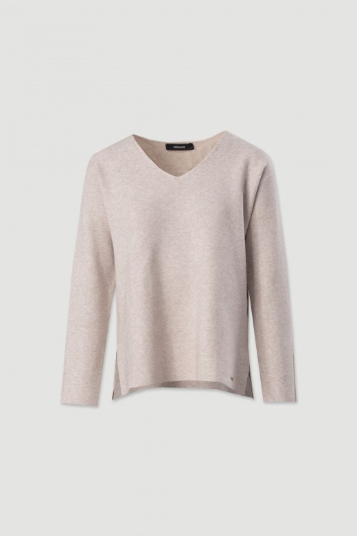 Knit sweater with v-neckline