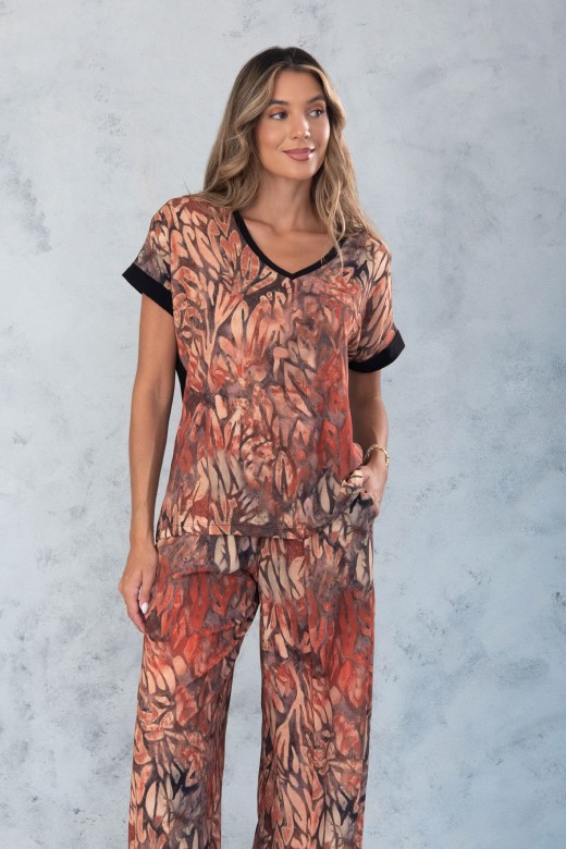 Tnica de malha estampada em v