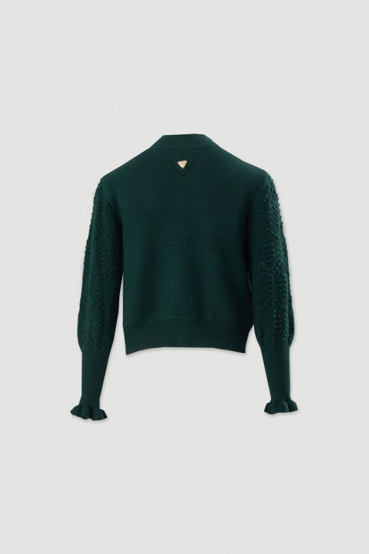 Knitted sweater with textured sleeves