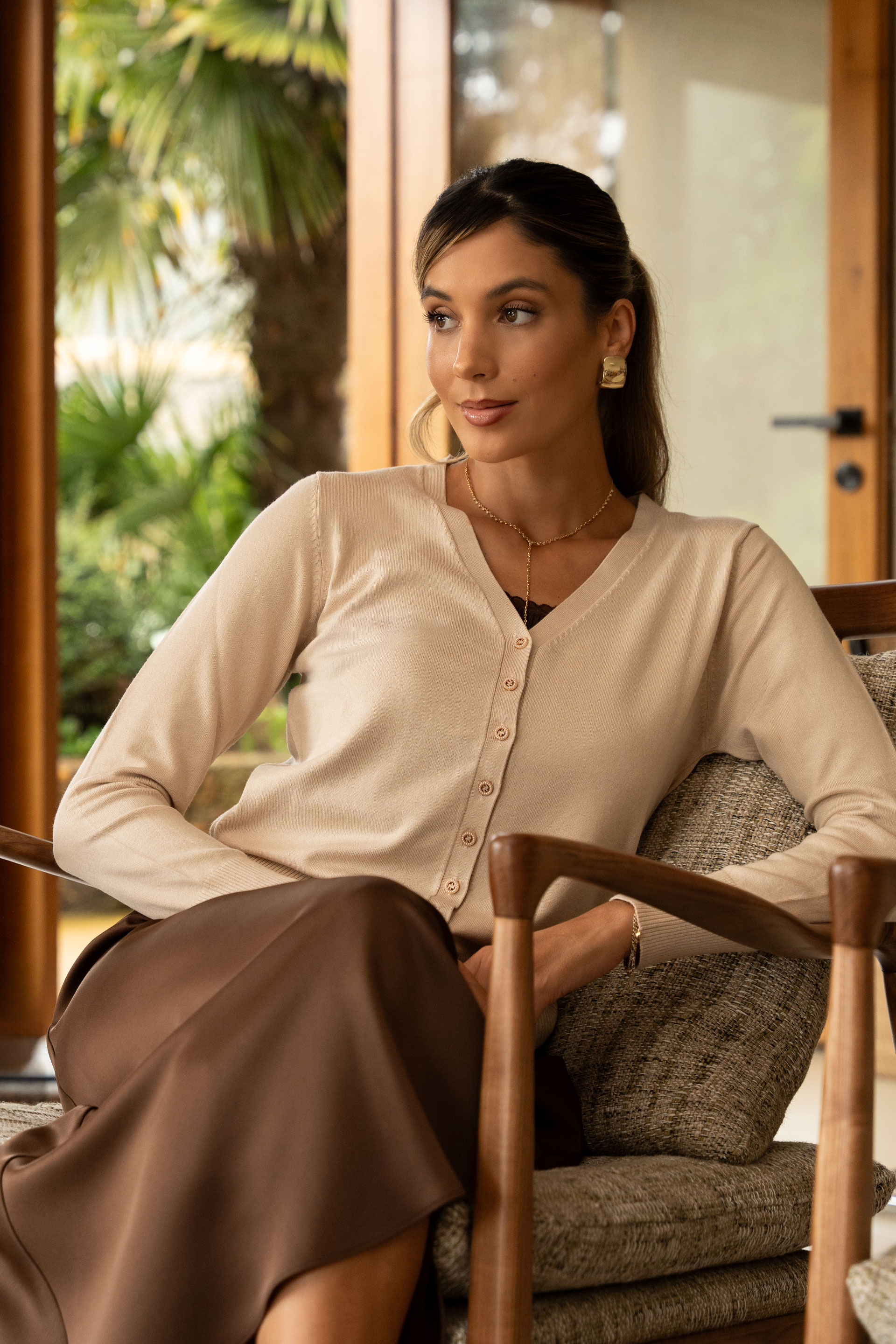 Basic knit cardigan with logo buttons