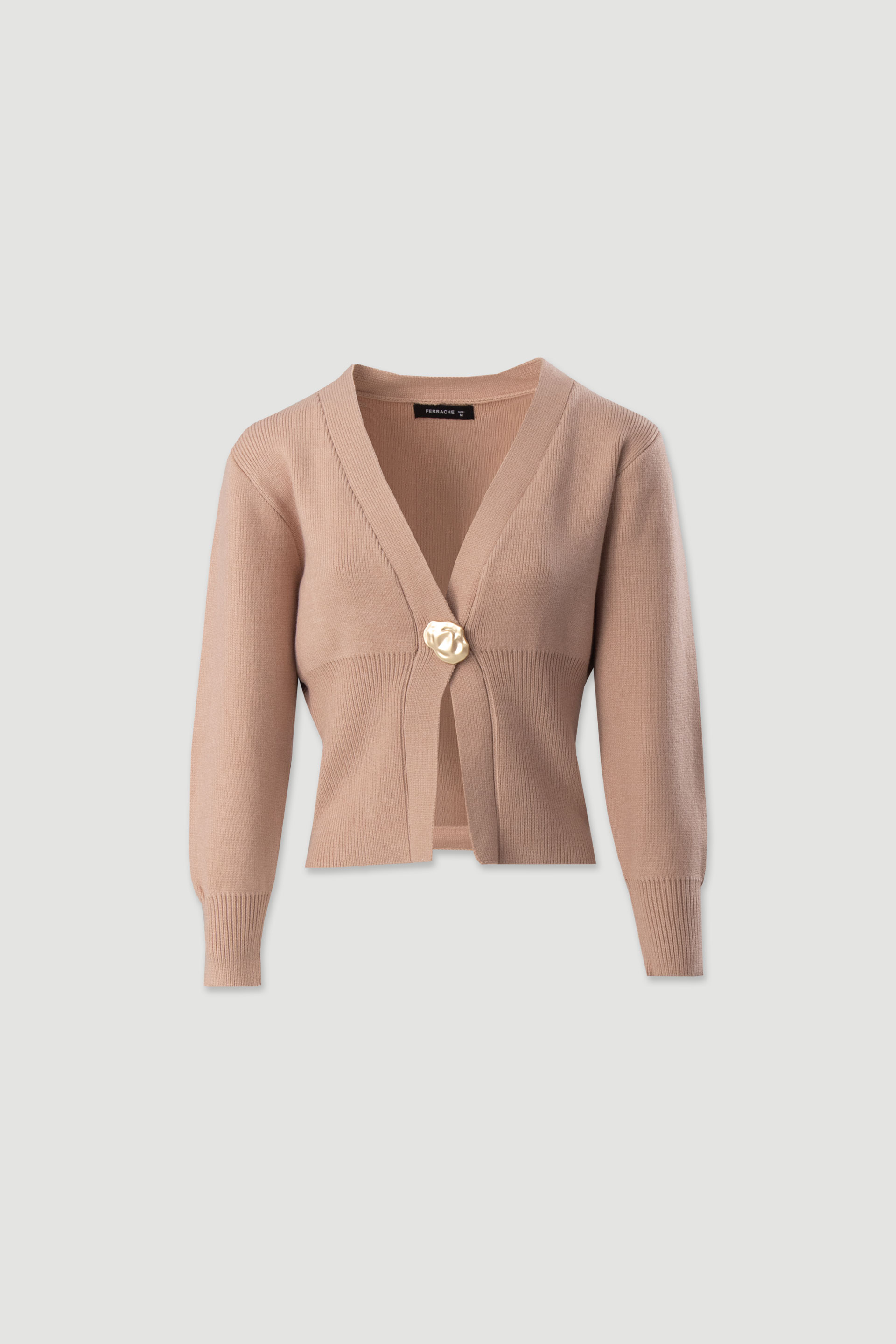 Casaco de malha com botão dourado