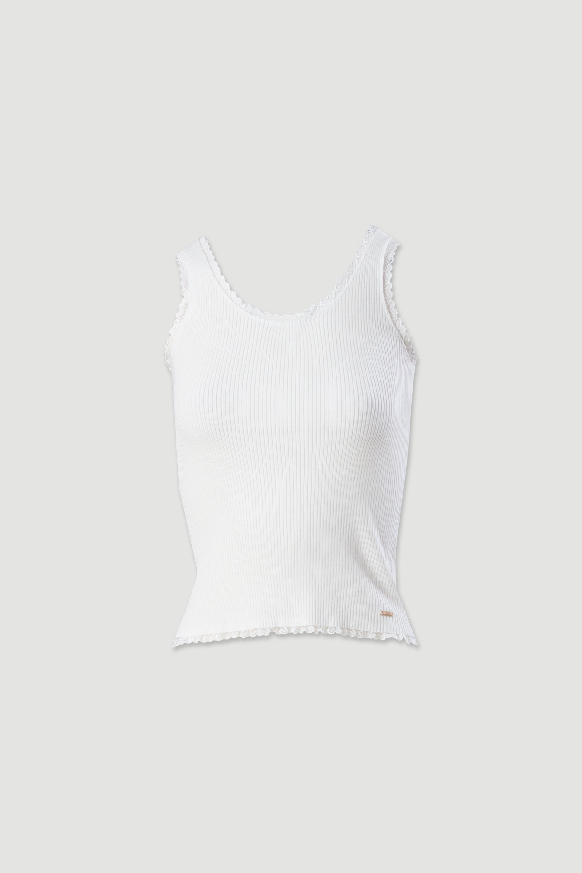 Fitted ribbed knit top with lace trim