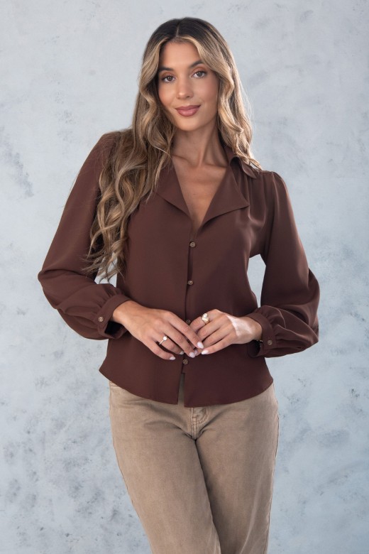 Blouse classique avec col et boutons frontaux