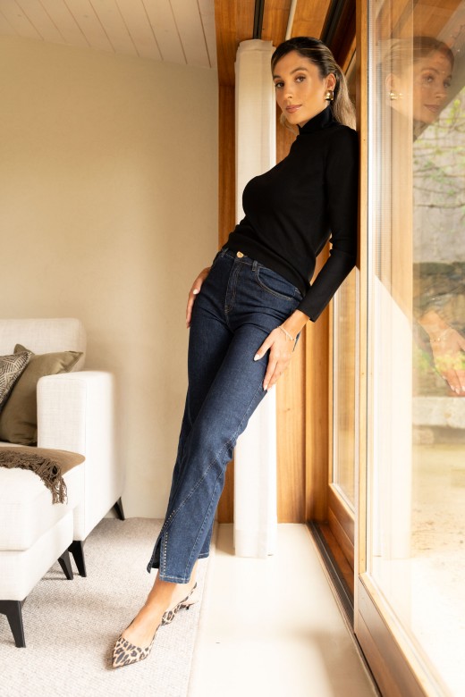 Jean en coton avec fente sur la jambe