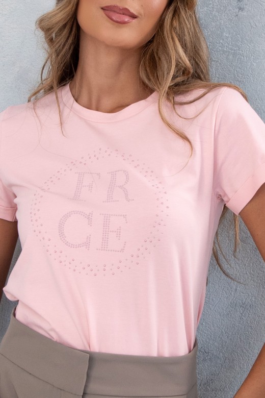 T-shirt em algodo com aplicao de transfers na frente